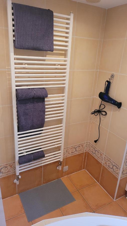Excellent Apartments Central 3 Min Walk From The Colonnade 카를로비바리 외부 사진